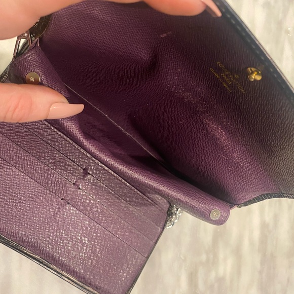 SOLD ✨Auth✨ Louis Vuitton Epi Crossbody - Picture 5 of 15